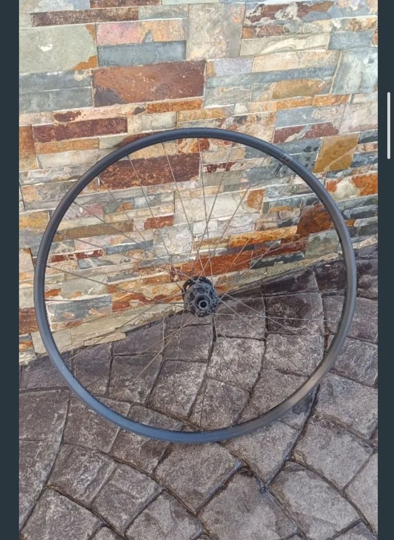 Used Specialized Alloy bike — image 1 of 5
