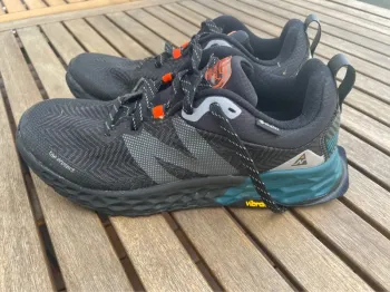 Brugt New Balance Hierro Gore-Tex bike — billede 2 af 4