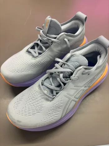 Asics Gel Nimbus 25 bike d'occasion — image 8 sur 9