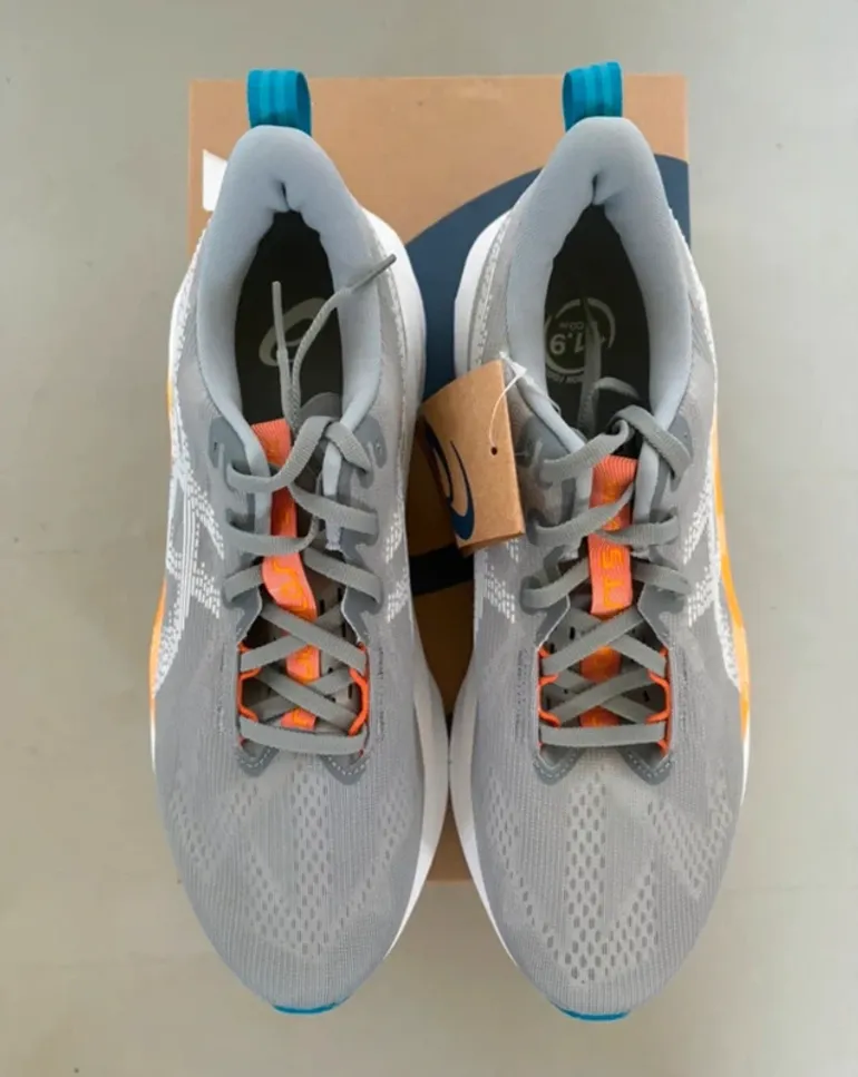 Used Asics Novablast 5 2026 bike — image 4 of 5