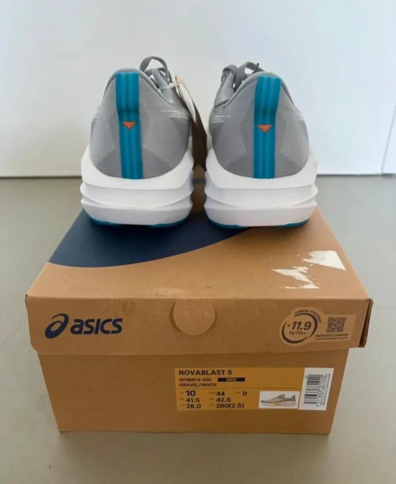 Used Asics Novablast 5 2026 bike — image 5 of 5