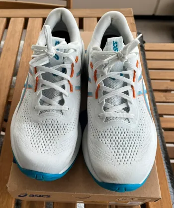 Used Asics Gel Cumulus 28 bike