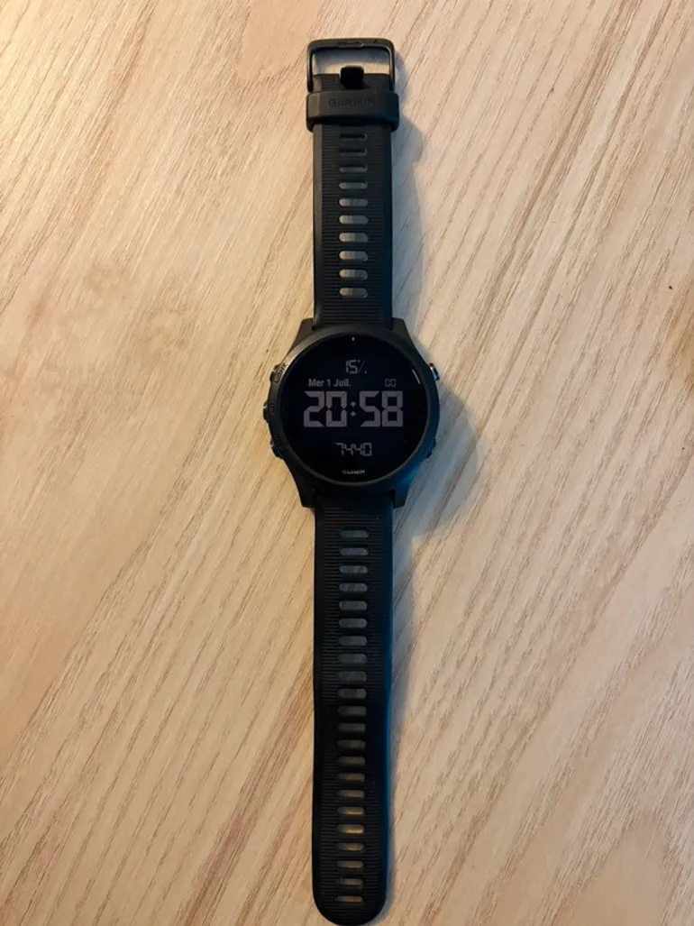 Used Garmin Forerunner 945 bike — image 7 of 11