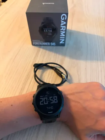 Used Garmin Forerunner 945 bike — image 6 of 11