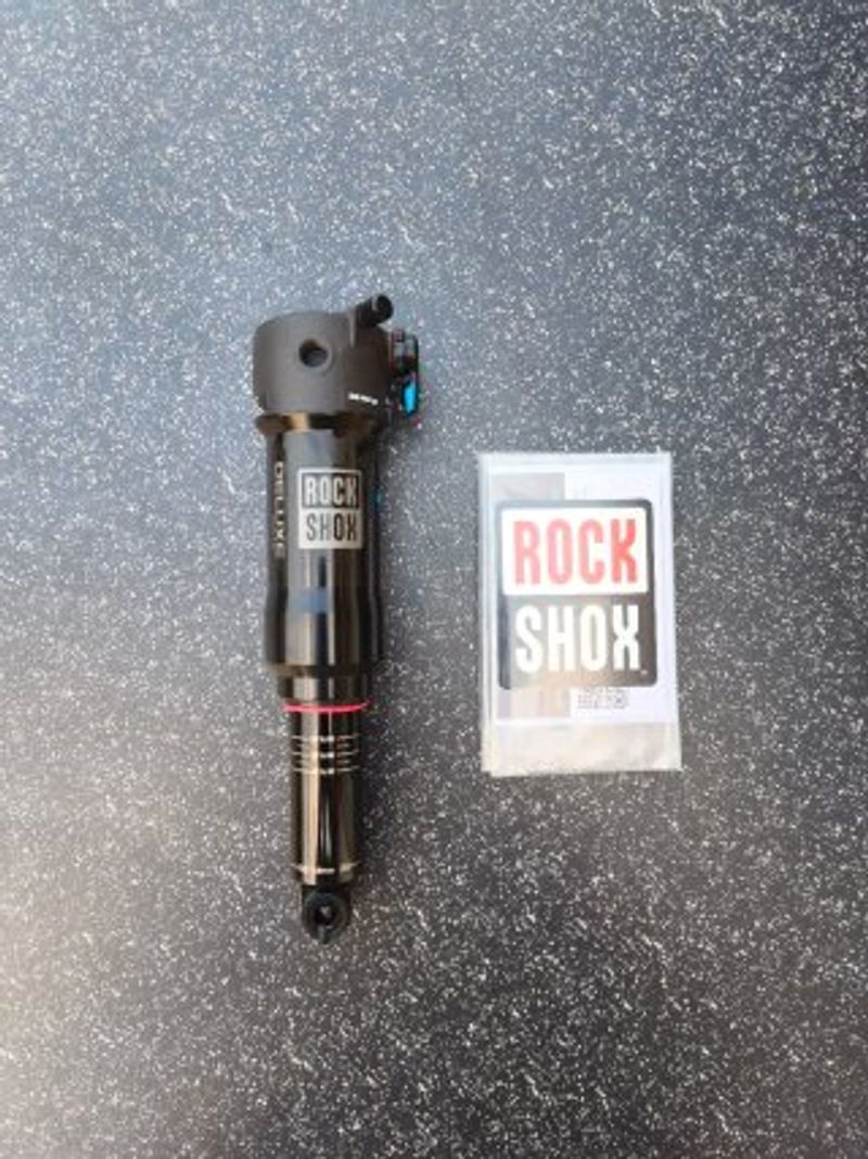 RockShox Deluxe Select+ 205x60 Rear Suspension d'occasion