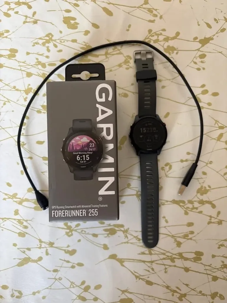 Garmin Forerunner 255 bike d'occasion — image 1 sur 5