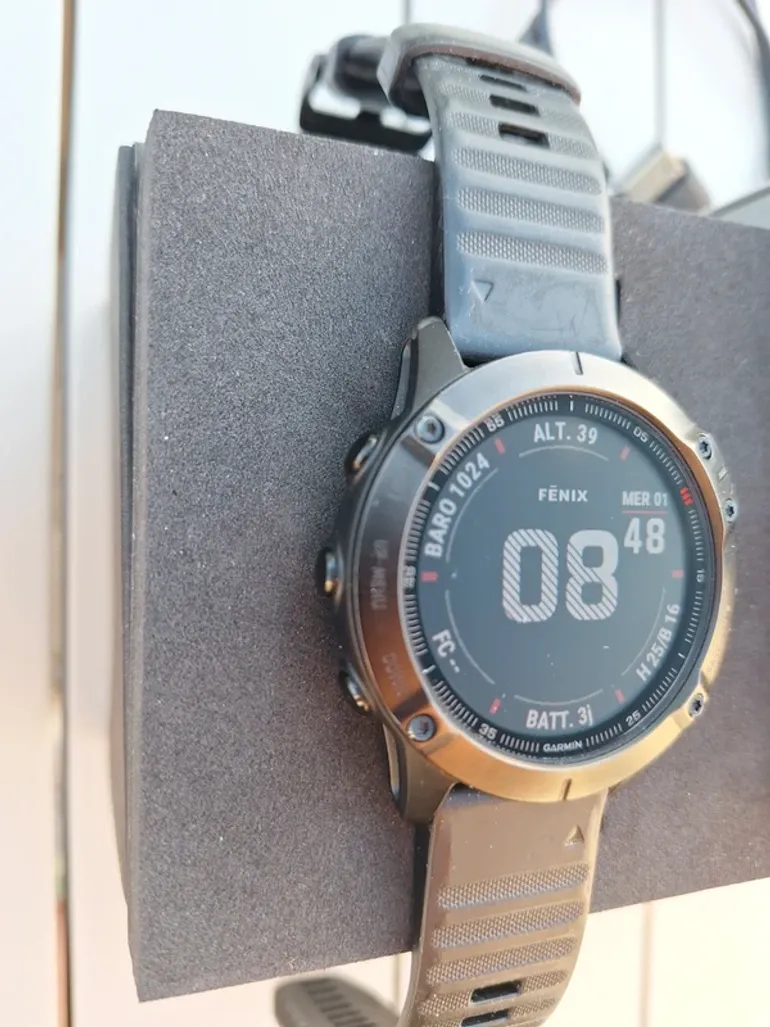 Used Garmin Fenix 6 Pro bike — image 4 of 4