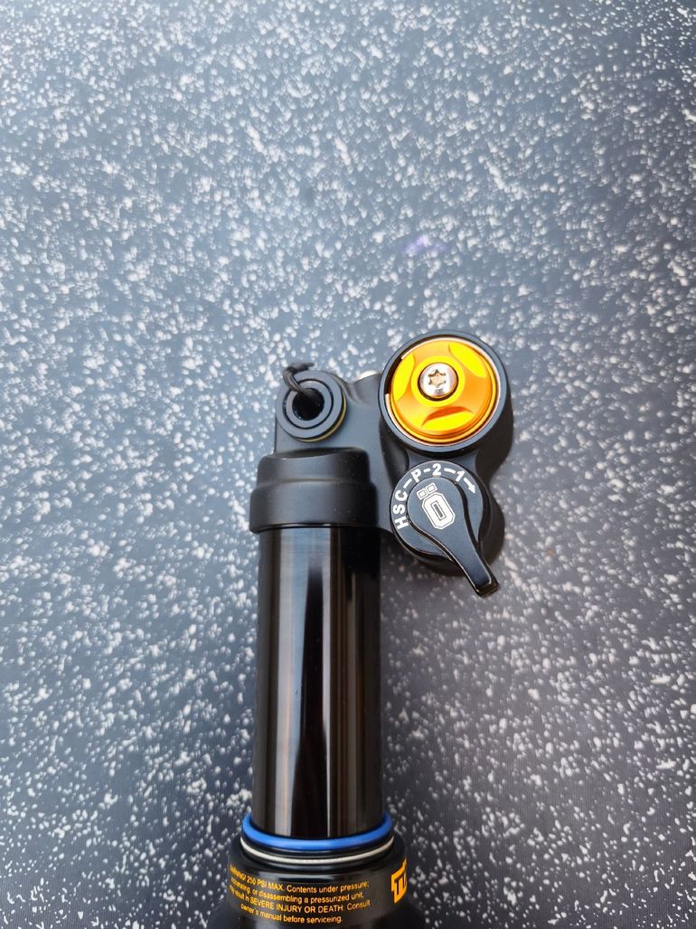 Käytetty Öhlins Ohlins TTX Air 230x60 bike — kuva 6 / 7