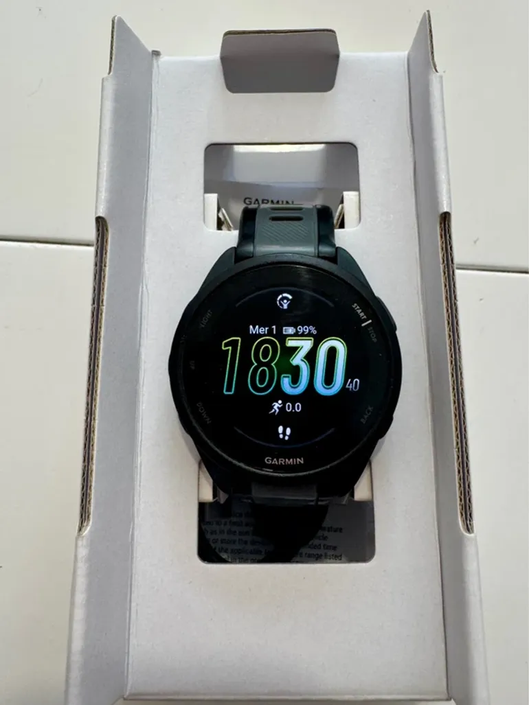 Tweedehands Garmin Forerunner 165 bike — afbeelding 2 van 4