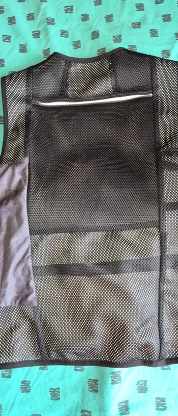 Käytetty Salomon Gilet de Trail réversible bike — kuva 3 / 4