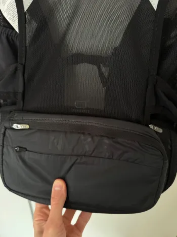 Used Lightweight Nike Running Packable Vest bike — image 3 of 5