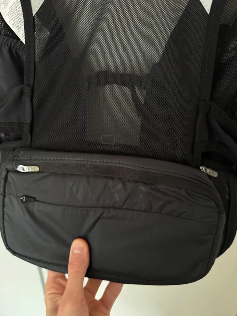 Used Lightweight Nike Running Packable Vest bike — image 3 of 5