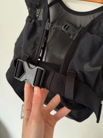 Used Lightweight Nike Running Packable Vest bike — image 9 of 14