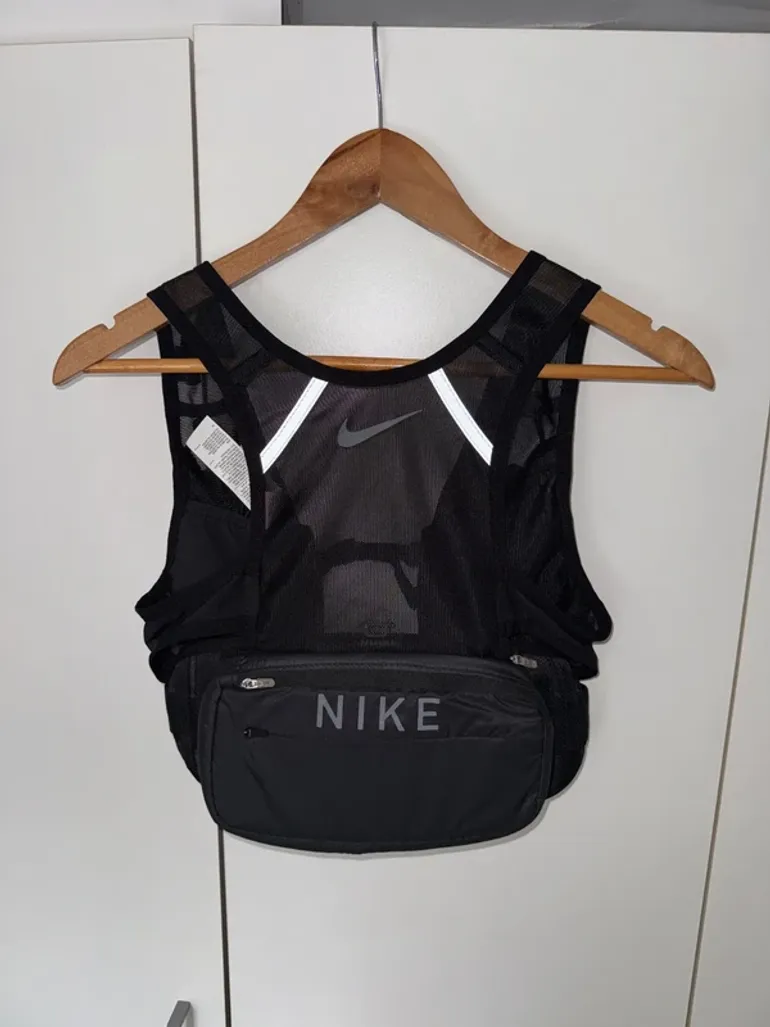 Used Lightweight Nike Running Packable Vest bike — image 2 of 5