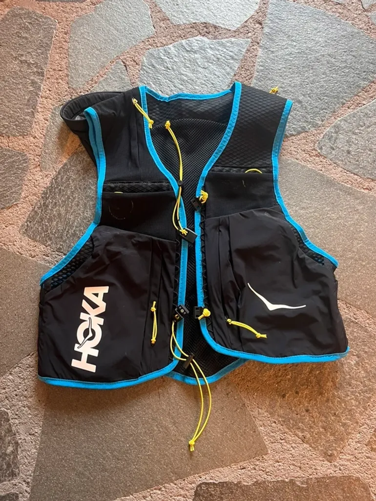 Used Hoka Trail Running Gilet 10L XL bike — image 2 of 9