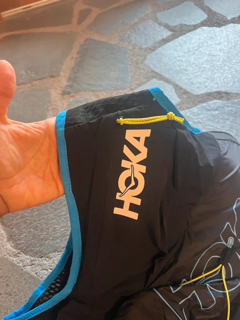 Used Hoka Trail Running Gilet 10L XL bike — image 5 of 9