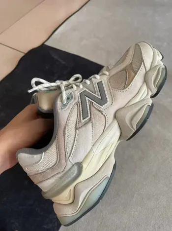 Używany New Balance Sneakers bike