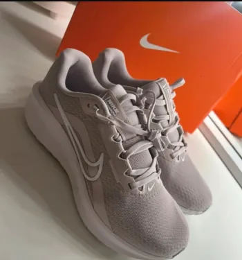 Nike Downshifter 13 bike d'occasion
