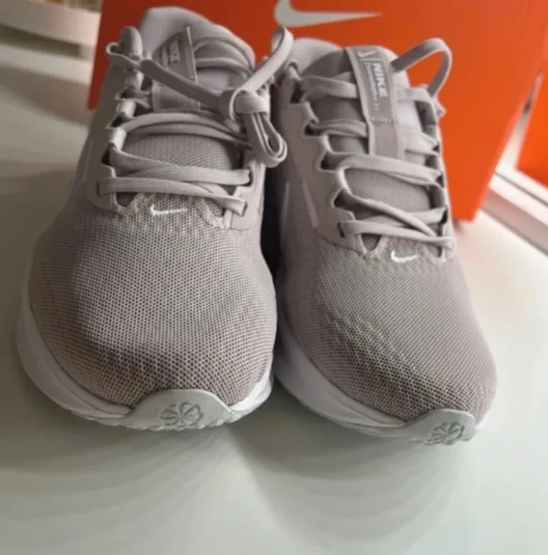 Nike Downshifter 13 bike d'occasion — image 3 sur 6