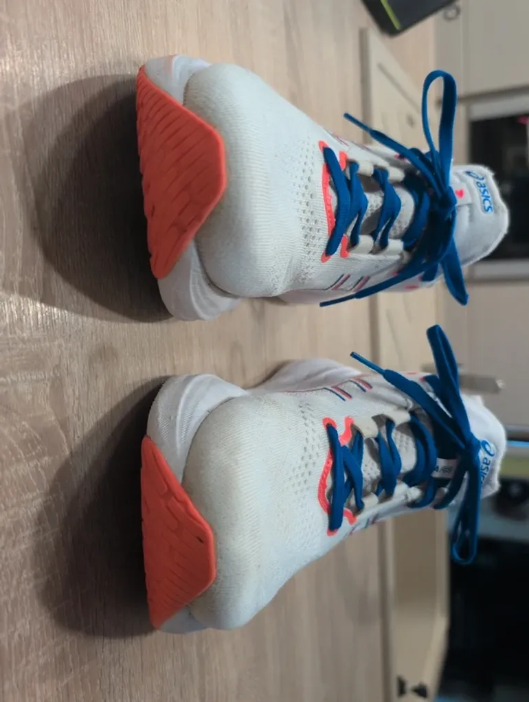 Gebrauchtes Asics Nimbus 26 Paris Edition bike — Bild 2 von 11