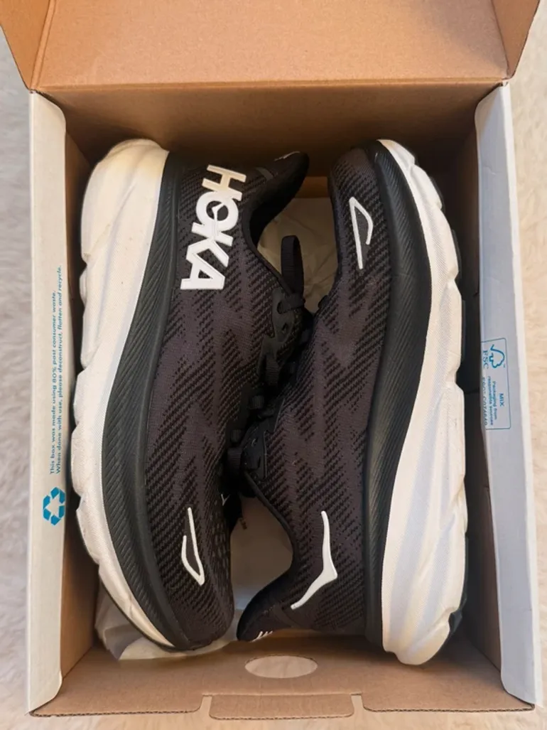 Tweedehands Hoka Clifton 9 bike — afbeelding 4 van 5