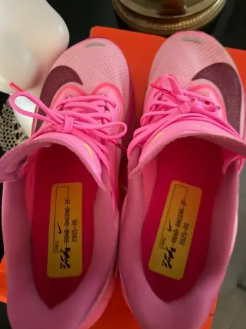 Używany Nike Zoom Fly 6 bike — zdjęcie 6 z 7