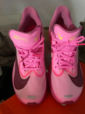 Używany Nike Zoom Fly 6 bike — zdjęcie 4 z 7