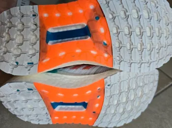 Used Adidas Ultraboost 20 Primeblue bike — image 7 of 9
