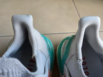 Used Adidas Ultraboost 20 Primeblue bike — image 3 of 9