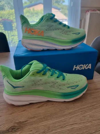 Gebrauchtes Hoka Clifton 9 bike