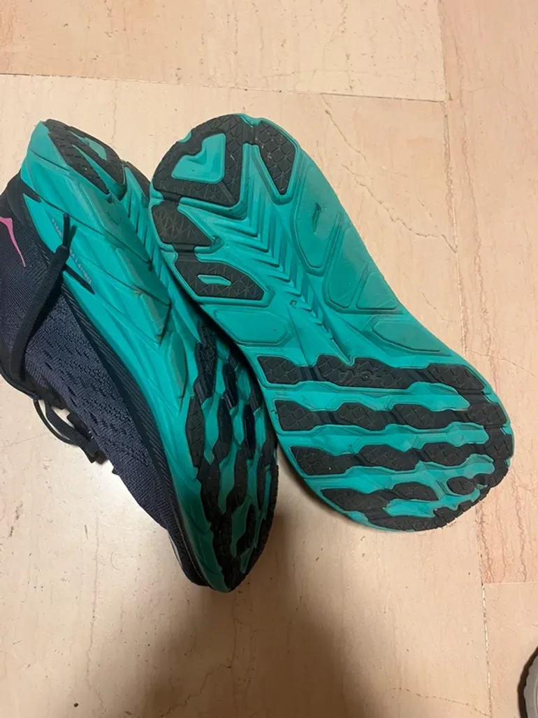 Gebrauchtes Hoka Clifton 8 bike — Bild 2 von 4