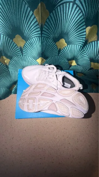 Tweedehands Hoka Bondi 8 bike — afbeelding 3 van 4