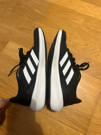 Brugt Adidas Sportschuhe bike