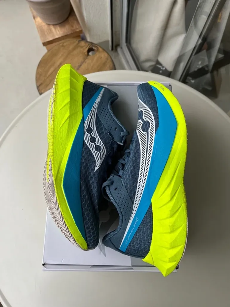 Saucony Endorphin Pro 4 bike d'occasion — image 4 sur 7