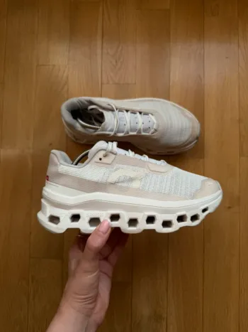 Tweedehands On Running Cloud bike — afbeelding 5 van 11