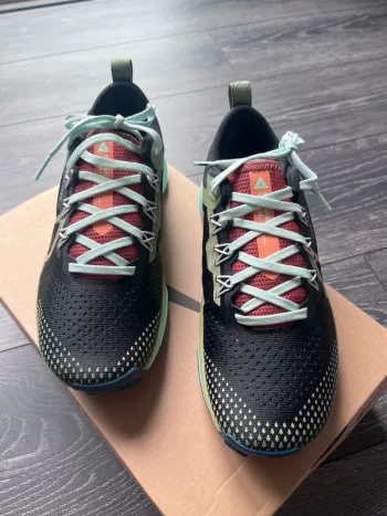 Used Nike Trail Running Shoes bike — image 3 of 5