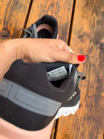 Tweedehands On Running Cloud Tec bike — afbeelding 2 van 8