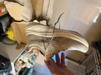 Used Asics Gel Nimbus 26 bike — image 2 of 5