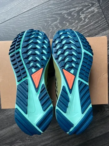 Used Nike Trail Running Shoes Wmns bike — image 5 of 5