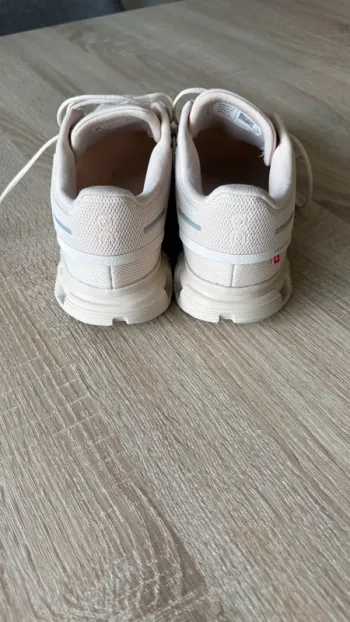 On Running On Sneaker bike de segunda mano — imagen 3 de 5