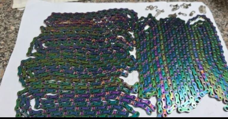 Used Sram XX1 Rainbow 126L Chain 12-speed 2025 bike — image 8 of 10