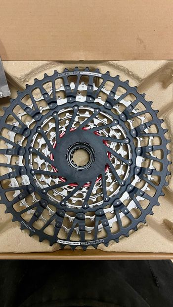 Used Sram XX T-type XS-1297 2026 bike — image 2 of 3