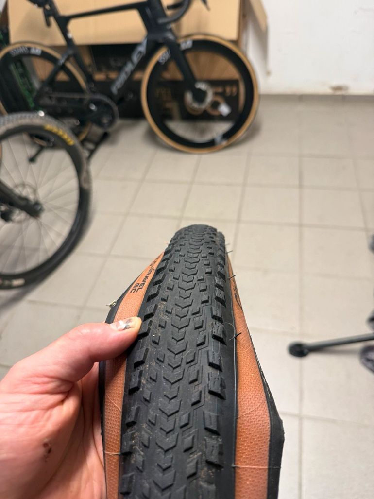 Brugt Pirelli Cinturato Gravel RC bike — billede 4 af 5