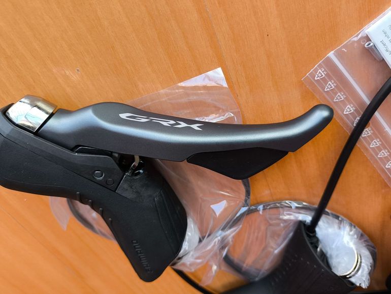 Used Shimano ST-RX810 + BR-RX810 STI GRX810 2025 bike — image 4 of 5