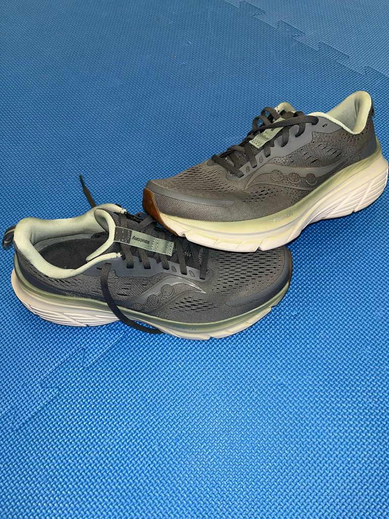 Used Saucony guide 18 2025 bike — image 1 of 6