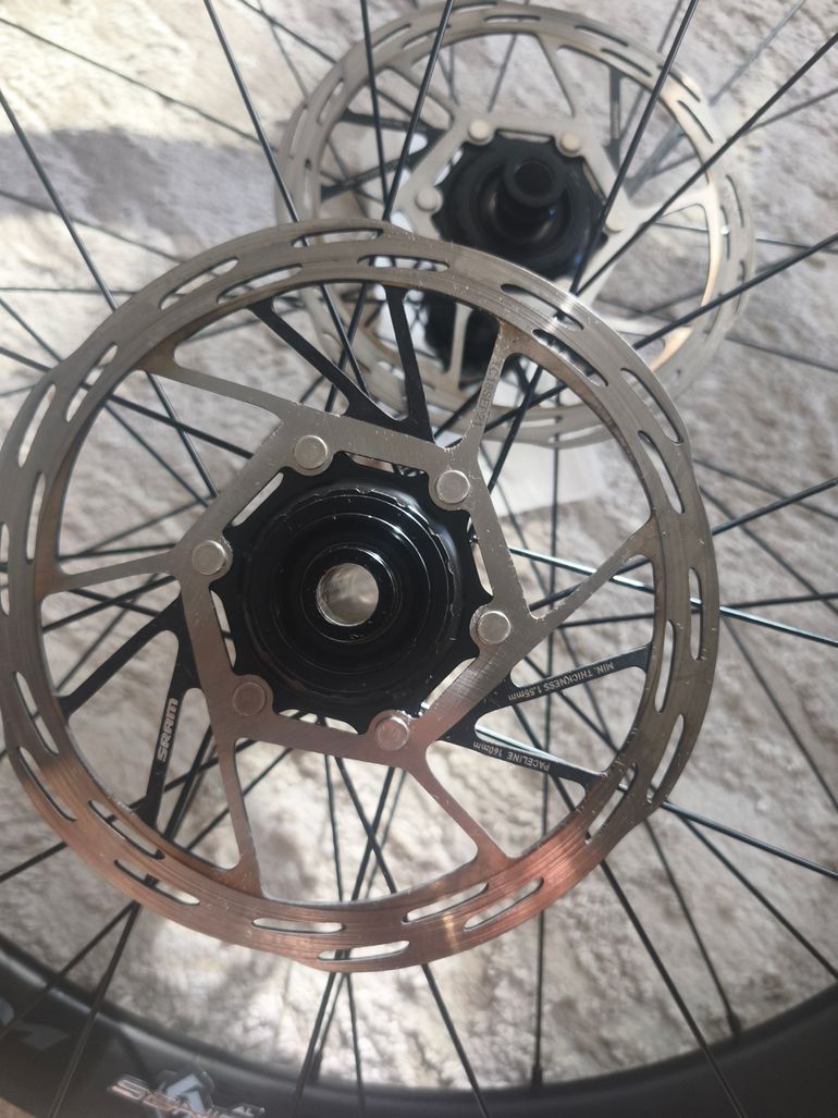 Used Fulcrum Soniq 28" XDR bike — image 2 of 6