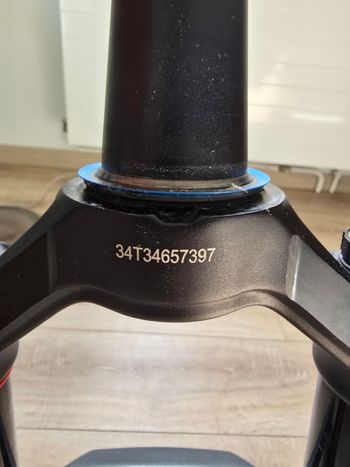 Używany RockShox ZEB Ultimate 3.0 – SKF Seals – Recently Serviced – Fender Included 2023 bike — zdjęcie 3 z 9