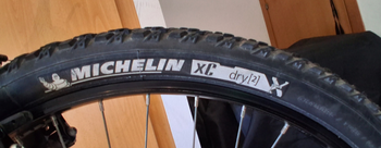 Używany Michelin Se venden dos cubiertas XC bike