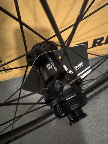 Gebrauchtes Reynolds AR29X Front Wheel 2025 bike — Bild 4 von 12