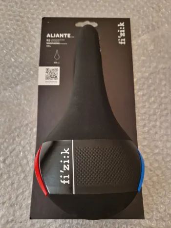Used Fizik Aliante R3 Kium 2026 bike